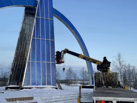 Салехард стела 66 параллель